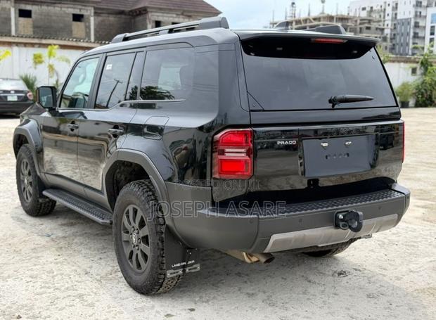 Toyota Land Cruiser Prado 2025 Black