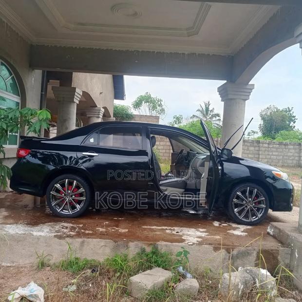 Toyota Corolla 2009 Black