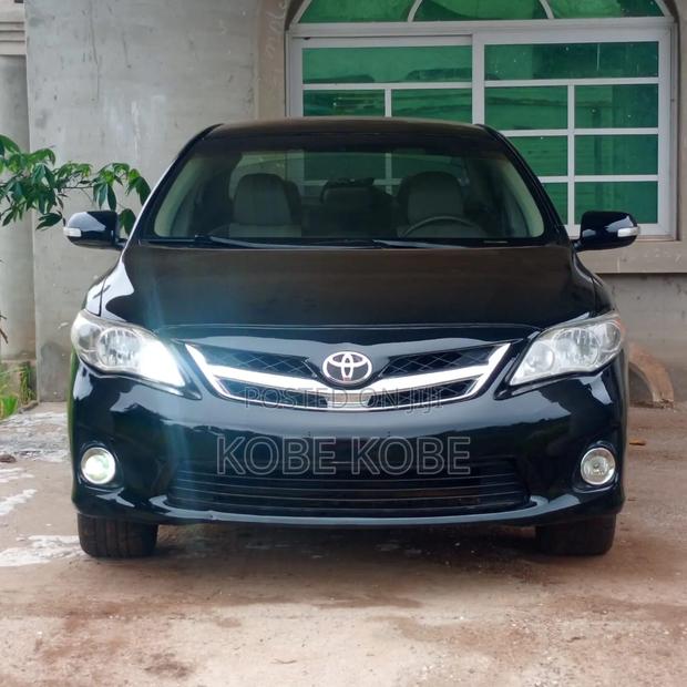 Toyota Corolla 2009 Black