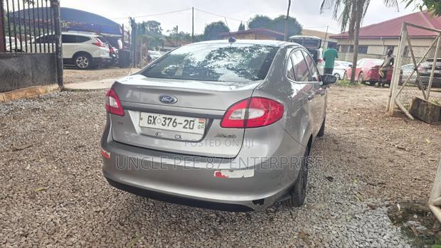 Ford Fiesta 2014 Silver