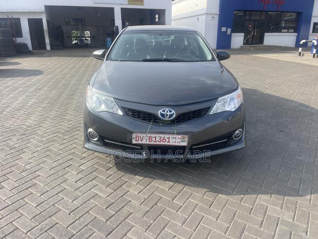 Toyota Camry SE 4dr Sedan (2.5L 4cyl 6A) 2015 Gray