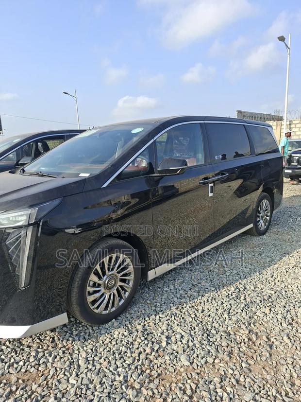 New GAC GM8 2025 Black