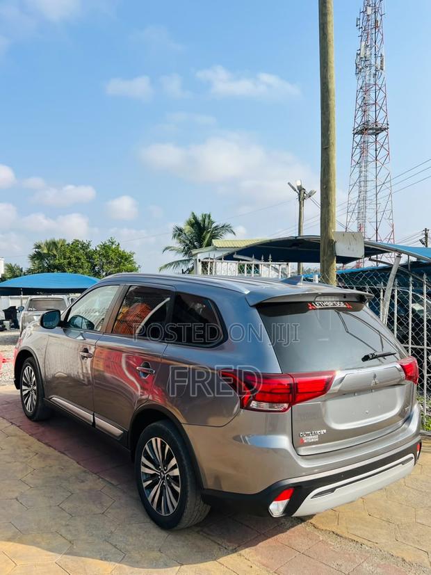 Mitsubishi Outlander SEL S-AWC 2020 Gray