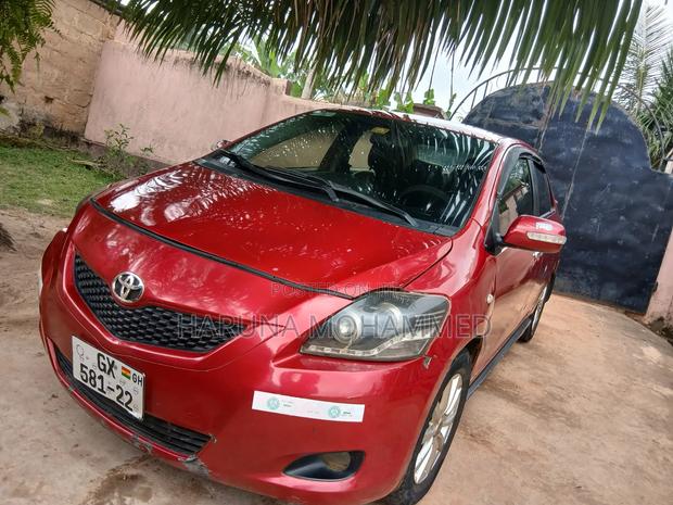 Toyota Yaris 2005 Red