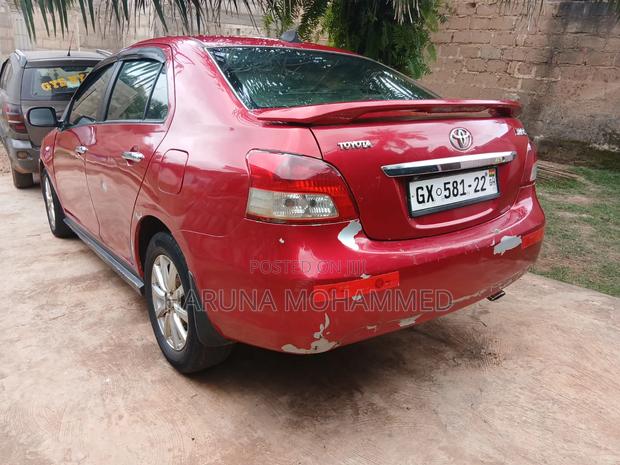 Toyota Yaris 2005 Red