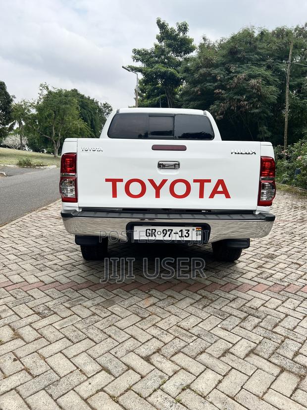 Toyota Hilux 3.0 D-4D 4x4 2013 White