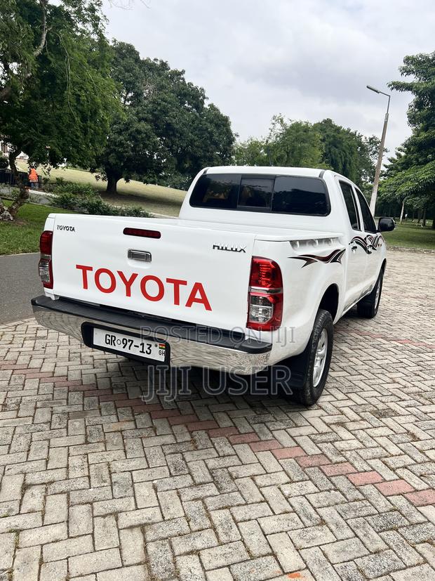 Toyota Hilux 3.0 D-4D 4x4 2013 White