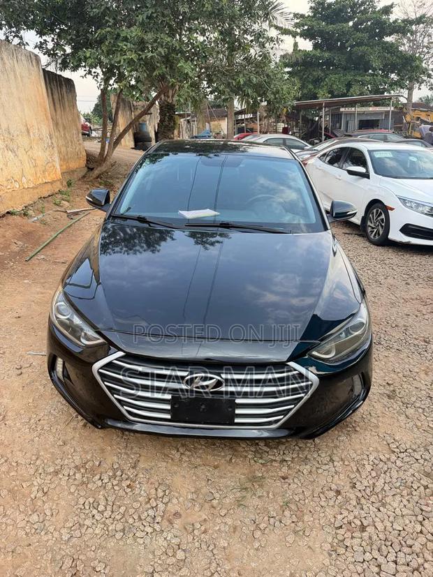 Hyundai Elantra 2017 Black