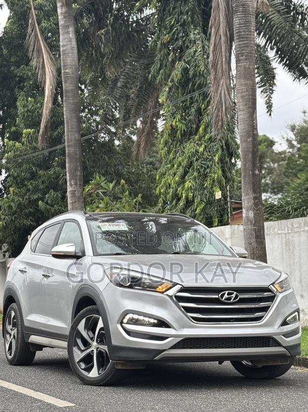 Hyundai Tucson 2018 Silver