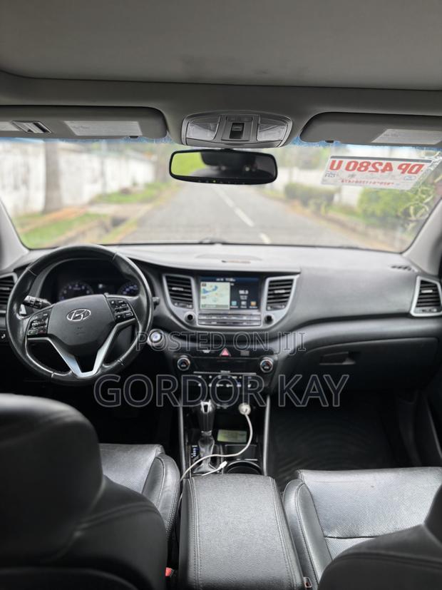 Hyundai Tucson 2018 Silver