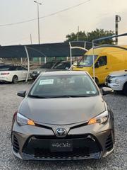 Toyota Corolla XSE (1.8L 4cyl 2A) 2019 Brown for sale