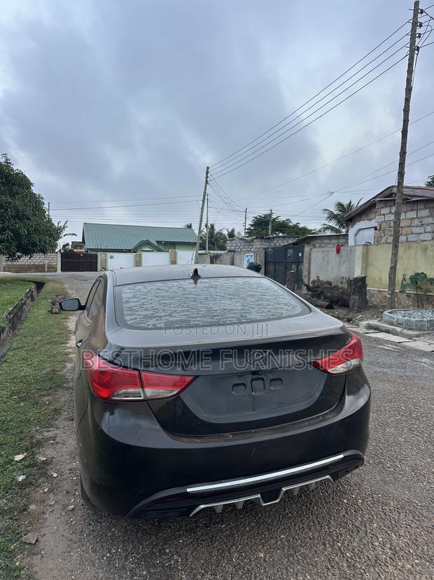 Hyundai Elantra 2013 Black