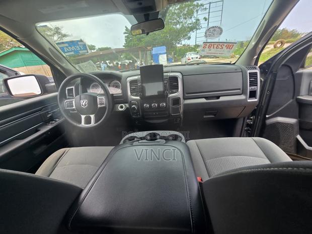 RAM 1500 2021 Green