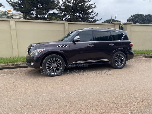 Infiniti QX56 2012 Maroon