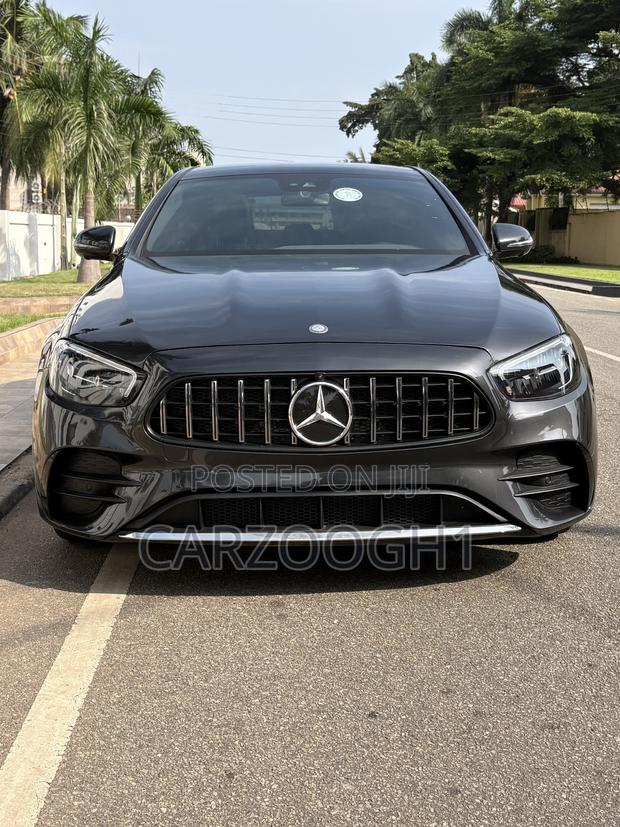 Mercedes-Benz E300 2021 Gray