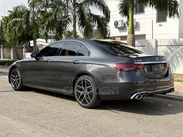 Mercedes-Benz E300 2021 Gray
