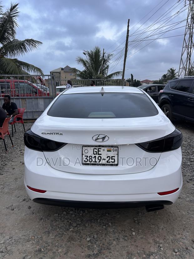 Hyundai Elantra Limited 4dr Sedan (1.8L 4cyl 6A) 2014 White