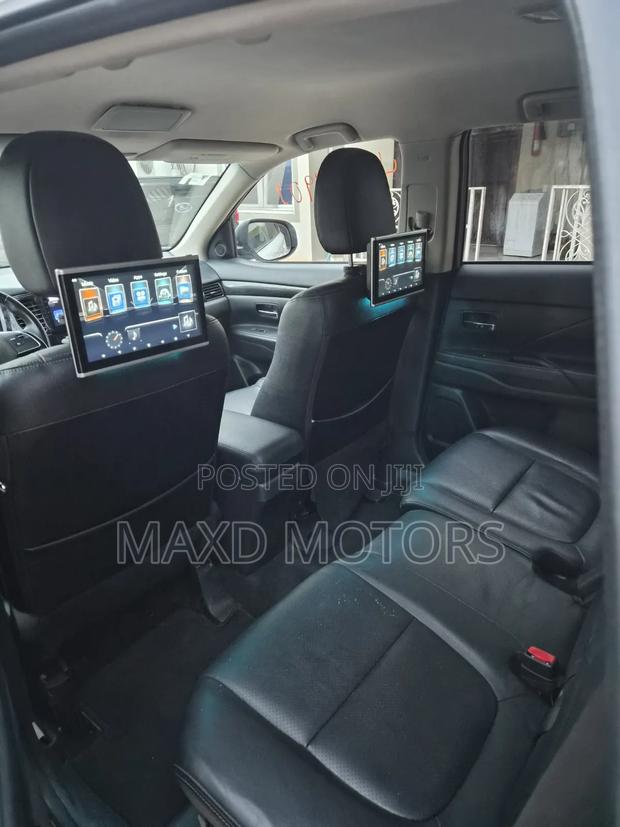 Mitsubishi Outlander 2018 White