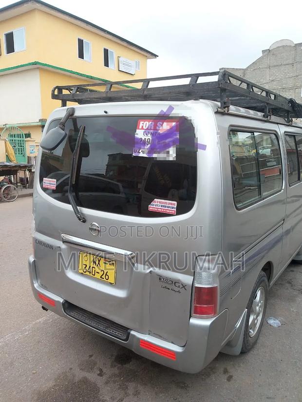 Nissan Caravan 2012 Gray