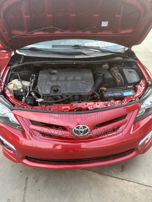 Toyota Corolla 2013 Red