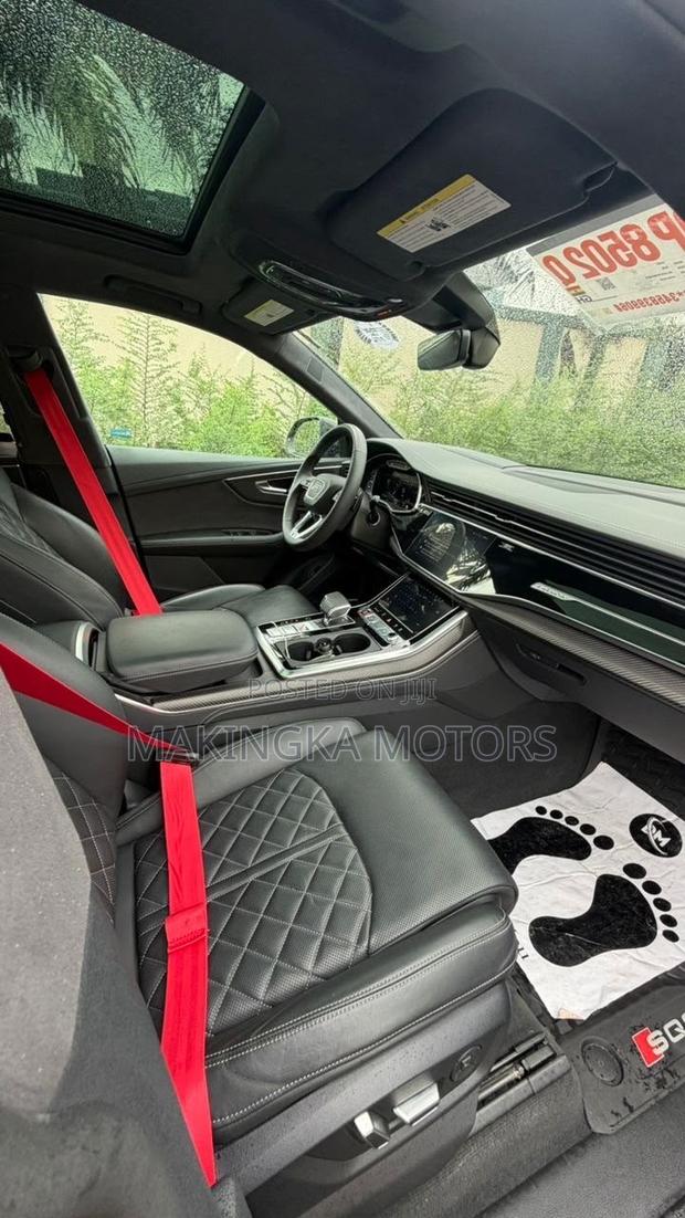 Audi RS Q8 Base 2024 Black