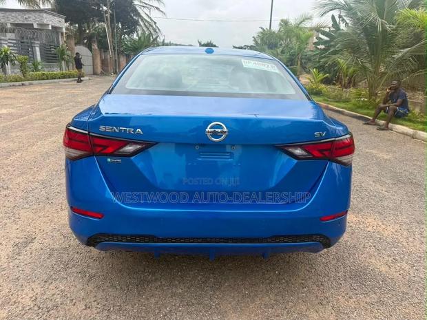 Nissan Sentra SV 2022 Blue