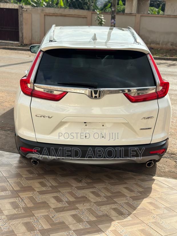 Honda CR-V Touring 4dr SUV (1.5L 4cyl CVT) 2017 White