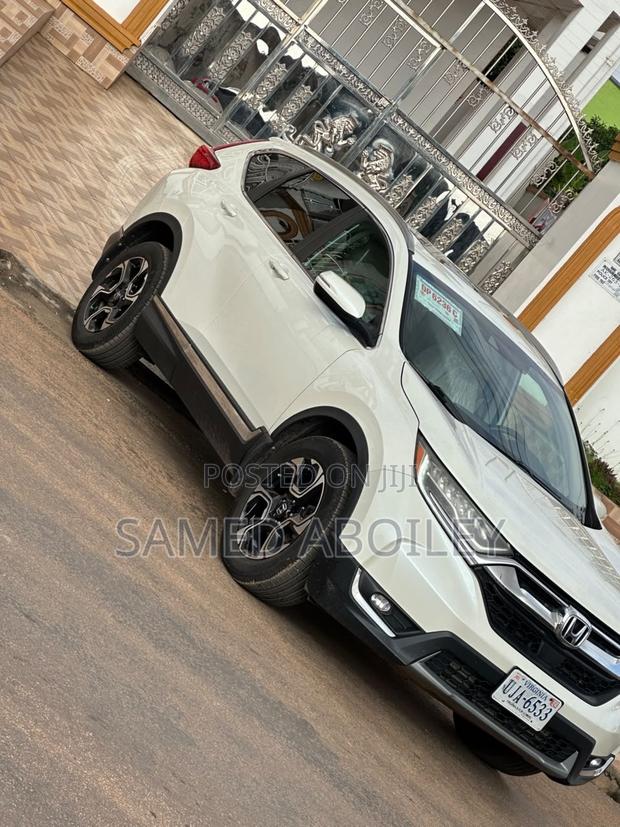 Honda CR-V Touring 4dr SUV (1.5L 4cyl CVT) 2017 White
