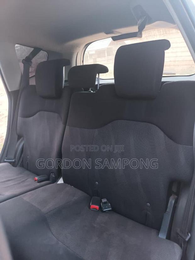 Honda Fit Automatic 2012 Off white