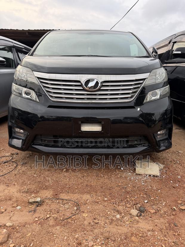 Toyota Vellfire V 2.4 FWD 7-Seater 2011 Black