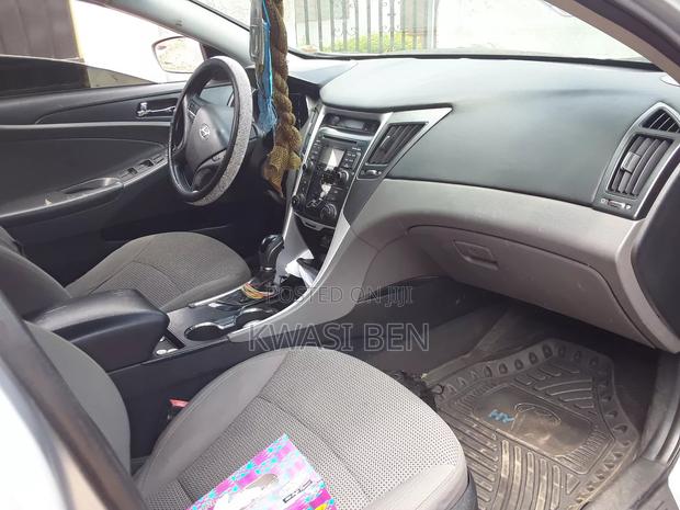 Hyundai Sonata 2010 Gray