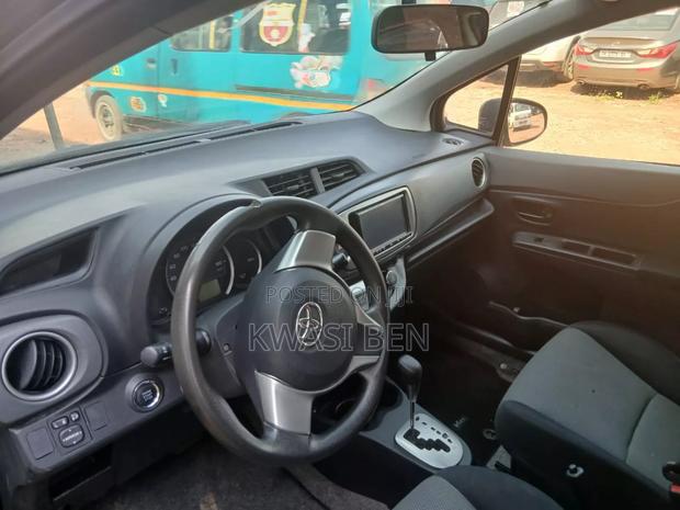 Toyota Vitz 2013 Black