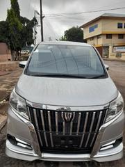 Toyota Esquire 2015 Silver for sale