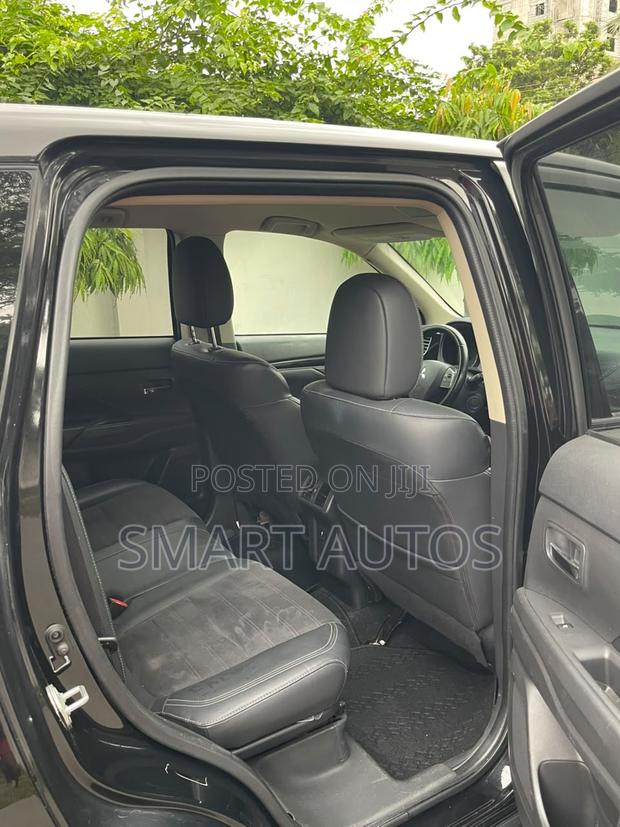 Mitsubishi Outlander SE AWC 2019 Black