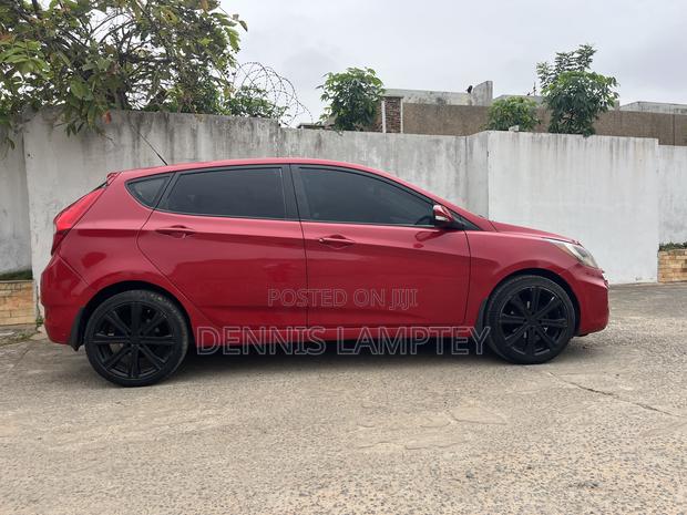 Hyundai Accent 2012 Black