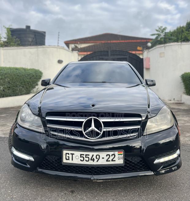 Mercedes-Benz C250 2014 Black