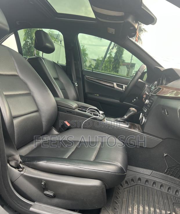 Mercedes-Benz C250 2014 Black