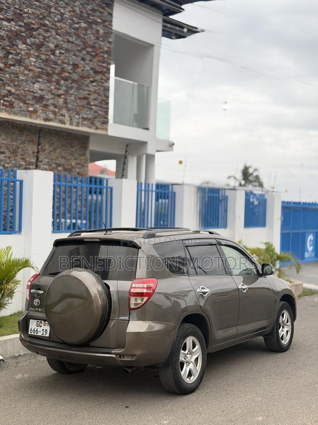 Toyota RAV4 2.5 4x4 2012 Brown