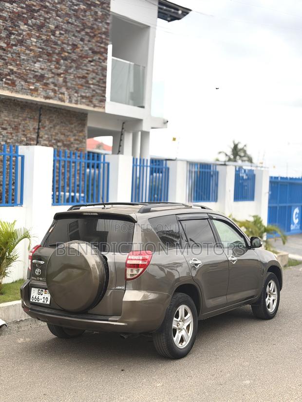 Toyota RAV4 2.5 4x4 2012 Brown
