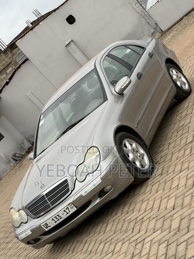 Mercedes-Benz C180 2008 Gold