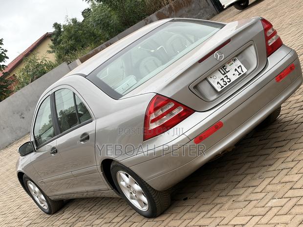 Mercedes-Benz C180 2008 Gold
