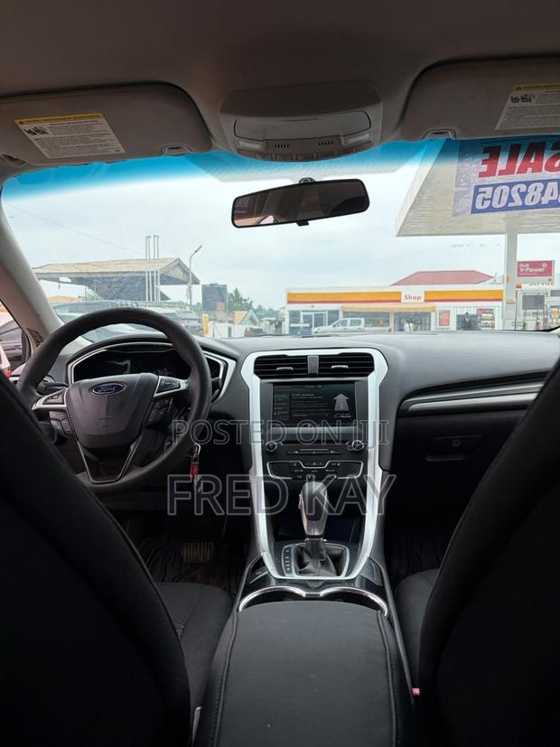 Ford Fusion SE FWD 2016 White