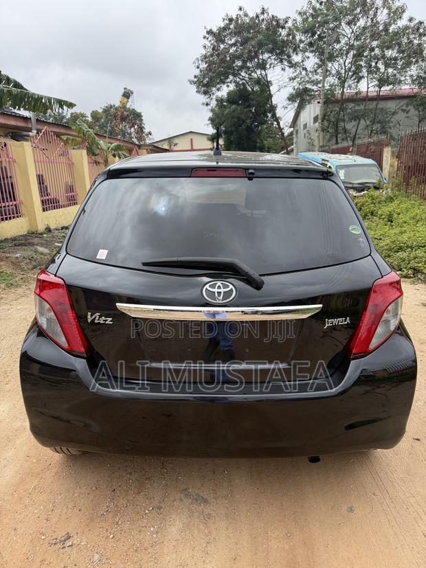 Toyota Vitz 2013 Black