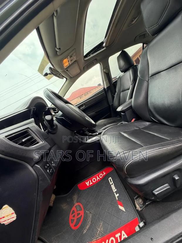 Toyota Corolla 2016 Silver