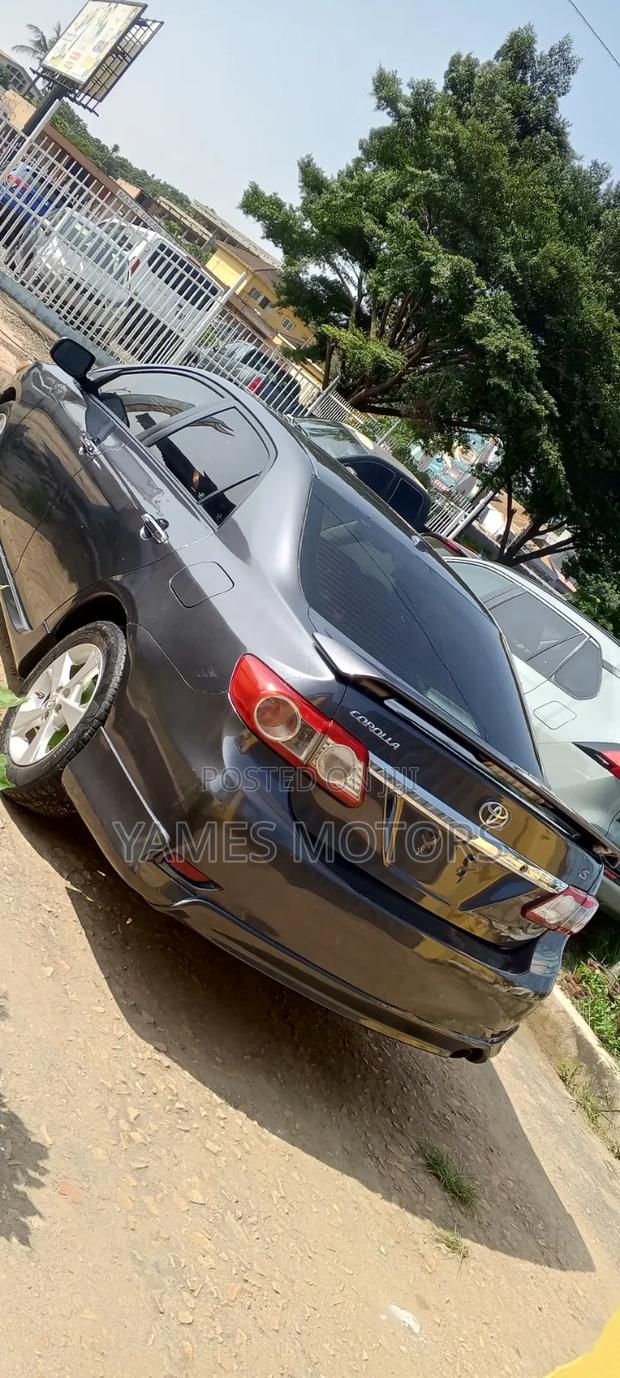 Toyota Corolla 2012 Gray