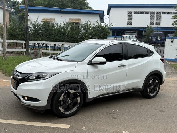 Honda HR-V 4dr SUV (1.5L 4cyl CVT) 2016 White