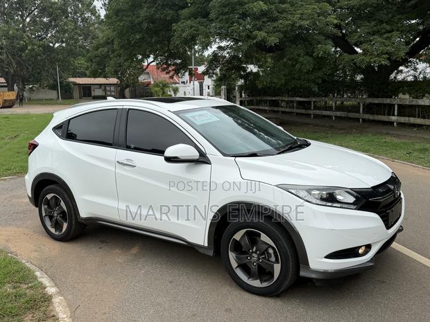 Honda HR-V 4dr SUV (1.5L 4cyl CVT) 2016 White