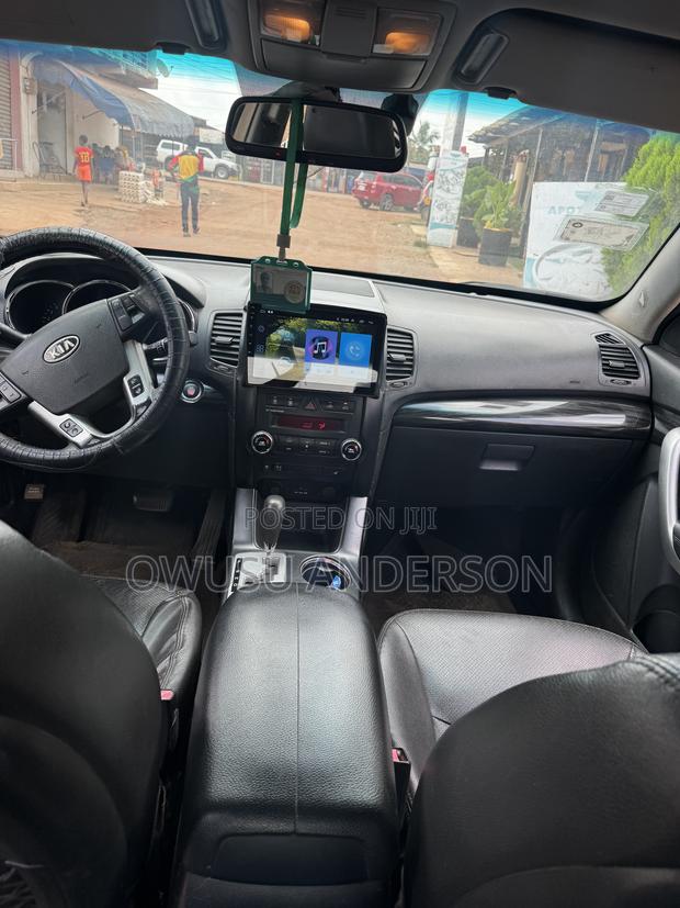 Kia Sorento 2012 Red