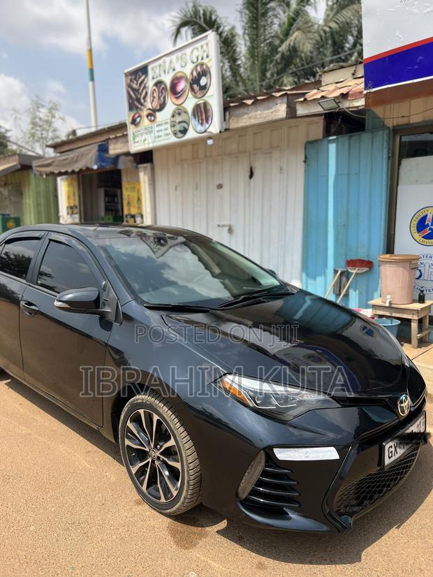 Toyota Corolla SE 4dr Sedan (1.8L 4cyl CVT) 2017 Black