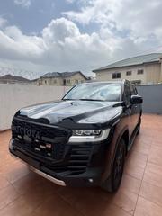 Toyota Land Cruiser LC300 2025 Black for sale